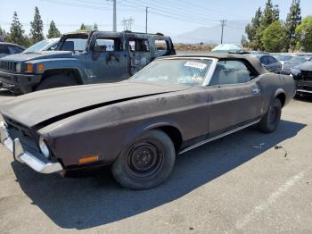  Salvage Ford Mustang