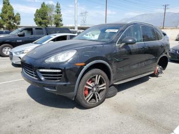  Salvage Porsche Cayenne