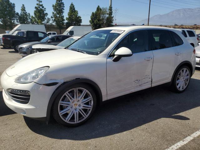  Salvage Porsche Cayenne