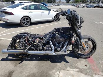  Salvage Harley-Davidson Fl