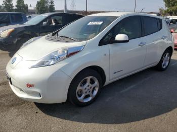  Salvage Nissan LEAF