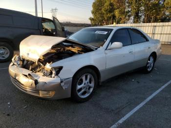  Salvage Lexus Es