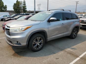  Salvage Toyota Highlander