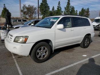  Salvage Toyota Highlander