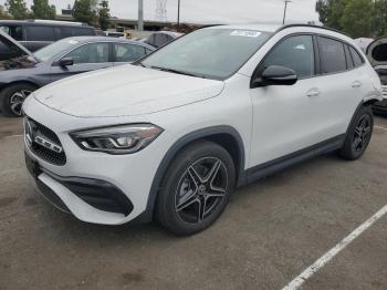  Salvage Mercedes-Benz GLA