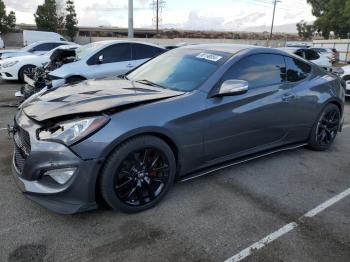  Salvage Hyundai Genesis