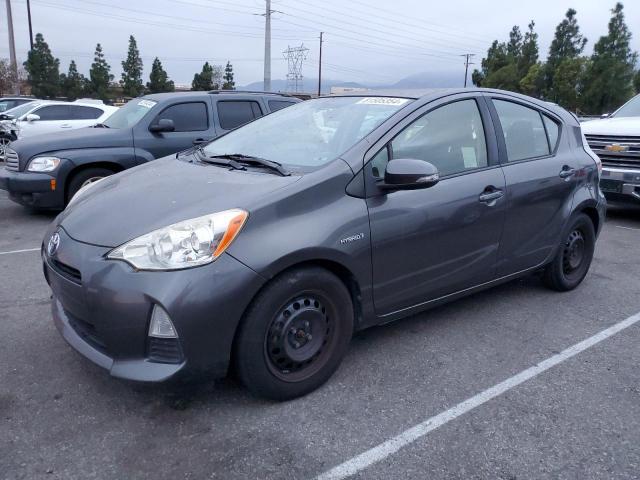  Salvage Toyota Prius