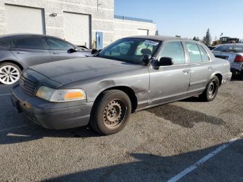  Salvage Ford Crown Vic