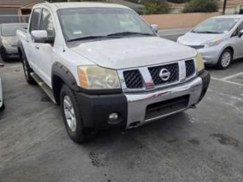  Salvage Nissan Titan