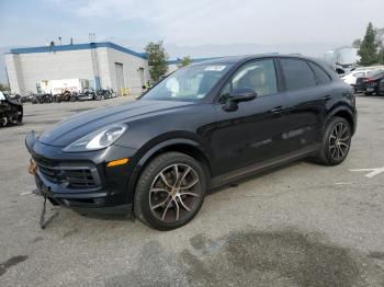  Salvage Porsche Cayenne