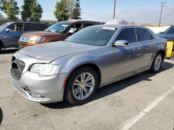  Salvage Chrysler 300