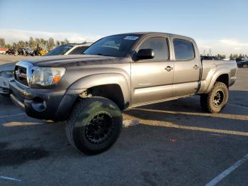  Salvage Toyota Tacoma