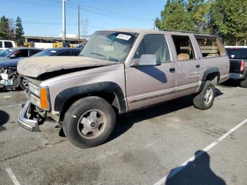  Salvage GMC Suburban