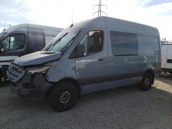  Salvage Mercedes-Benz Sprinter