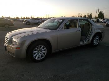  Salvage Chrysler 300