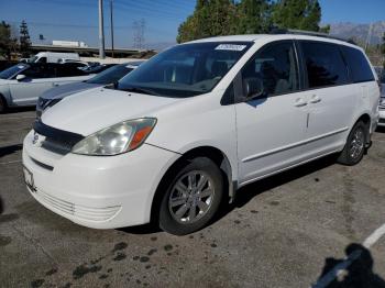  Salvage Toyota Sienna