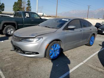  Salvage Chrysler 200