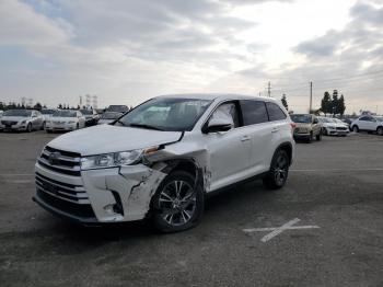  Salvage Toyota Highlander