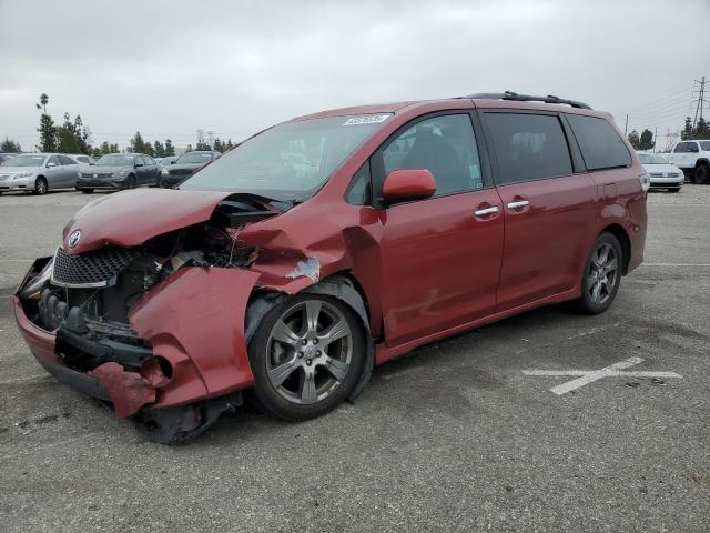  Salvage Toyota Sienna