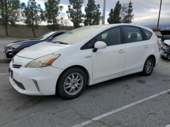  Salvage Toyota Prius