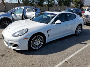  Salvage Porsche Panamera