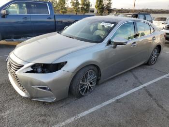  Salvage Lexus Es