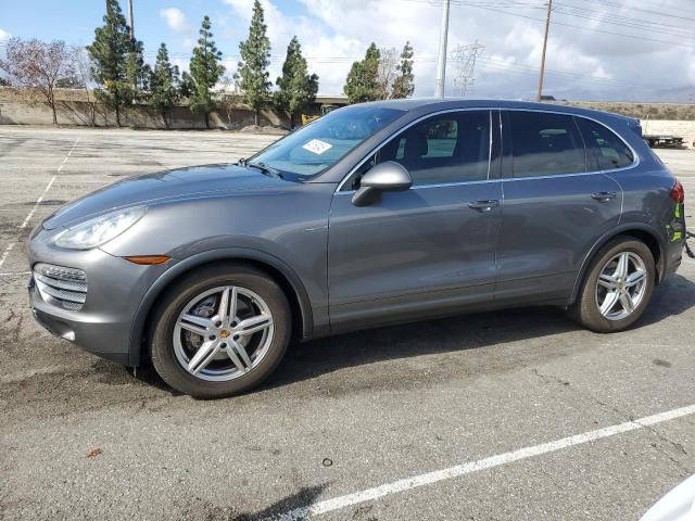  Salvage Porsche Cayenne