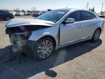  Salvage Kia Cadenza