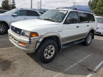  Salvage Mitsubishi Montero