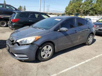  Salvage Kia Forte