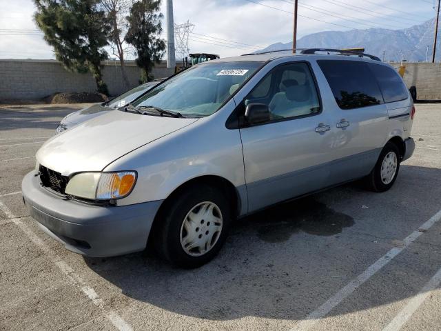  Salvage Toyota Sienna