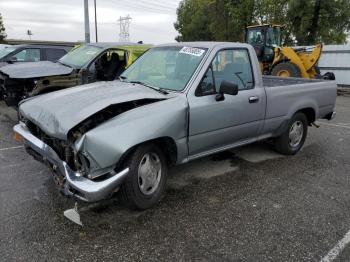  Salvage Toyota Pickup