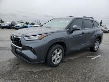  Salvage Toyota Highlander