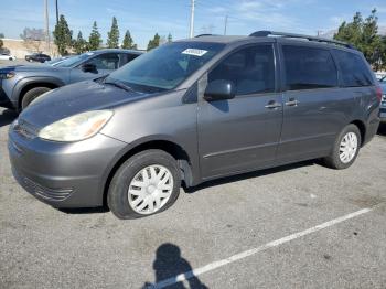  Salvage Toyota Sienna