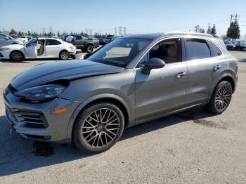  Salvage Porsche Cayenne