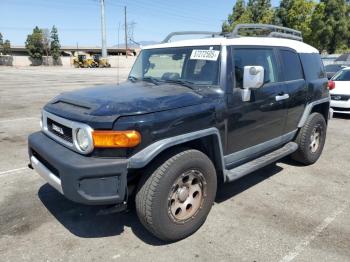  Salvage Toyota FJ Cruiser