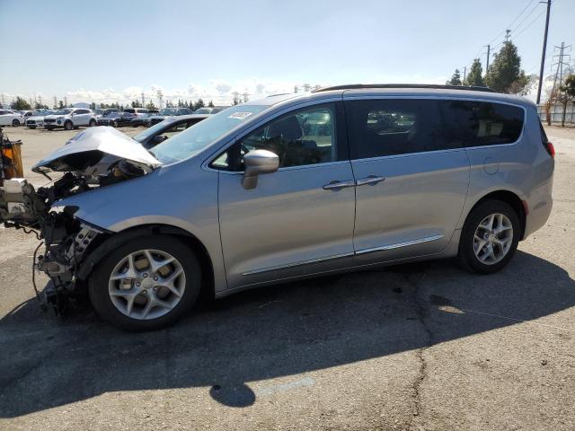  Salvage Chrysler Pacifica