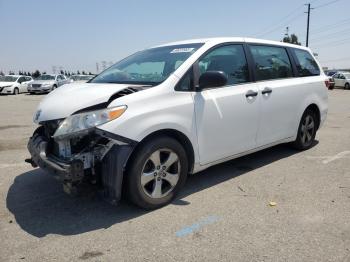  Salvage Toyota Sienna