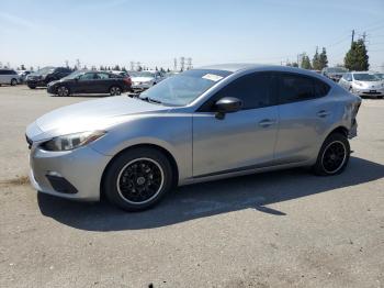  Salvage Mazda 3