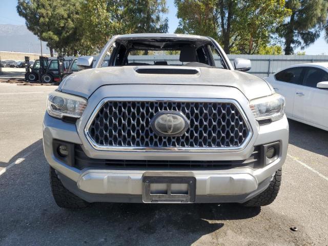 Toyota Tacoma Double Cab Image 12