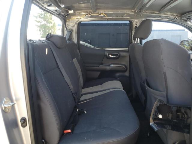 Toyota Tacoma Double Cab Image 9