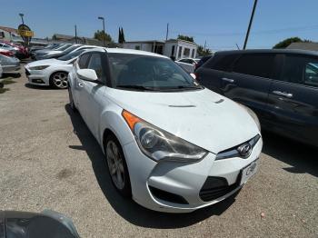  Salvage Hyundai VELOSTER
