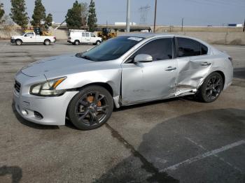 Salvage Nissan Maxima