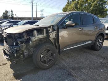  Salvage Nissan Kicks