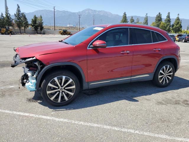  Salvage Mercedes-Benz GLA