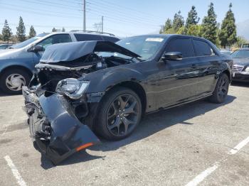  Salvage Chrysler 300