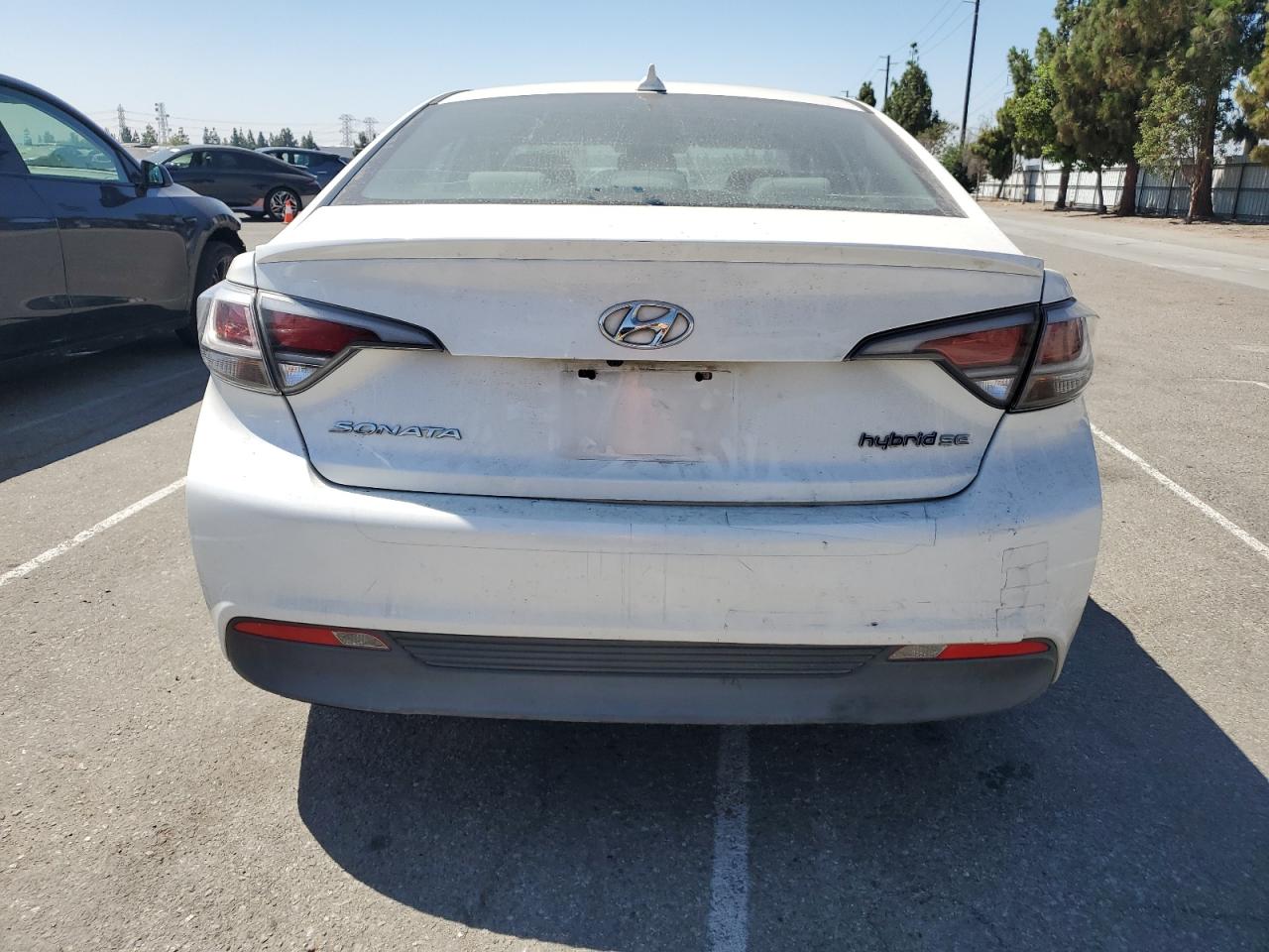 Hyundai SONATA Hybrid Image 11