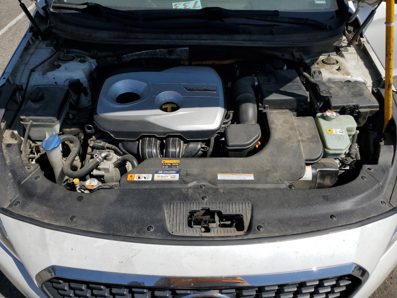 Hyundai SONATA Hybrid Image 2