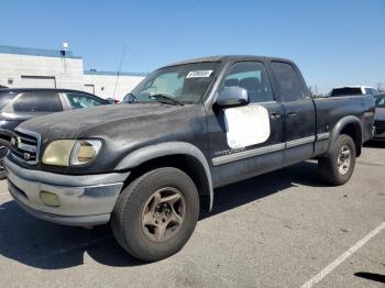  Salvage Toyota Tundra