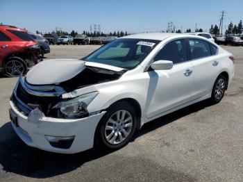 Salvage Nissan Altima